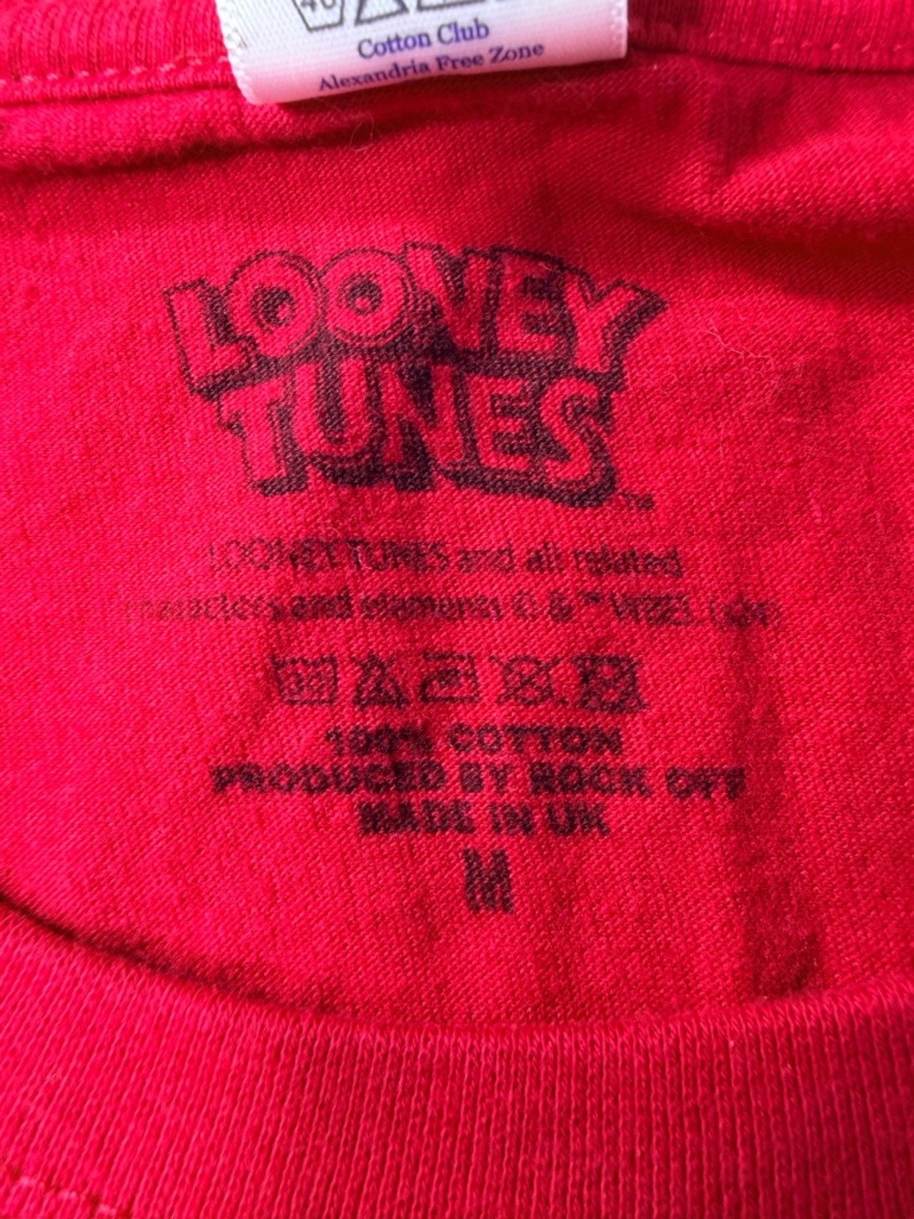 Warner Bros. Red Looney Tunes Logo Tee - Picture 3 of 7